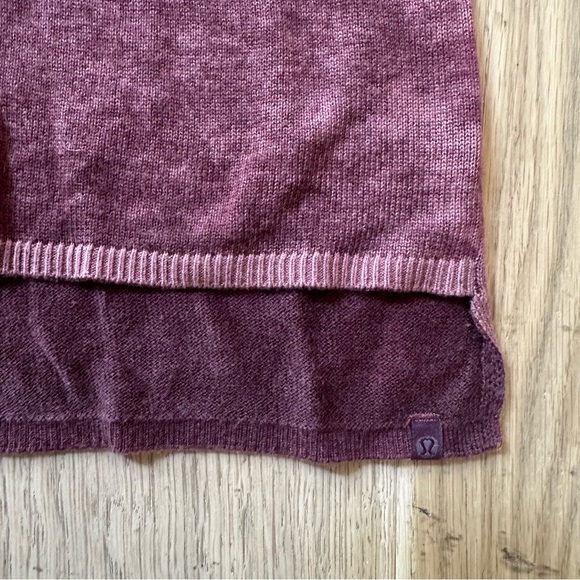 Lululemon Cashlu V-Neck Sweater
Red Merlot / Spiced Chai - Picture 6 of 8